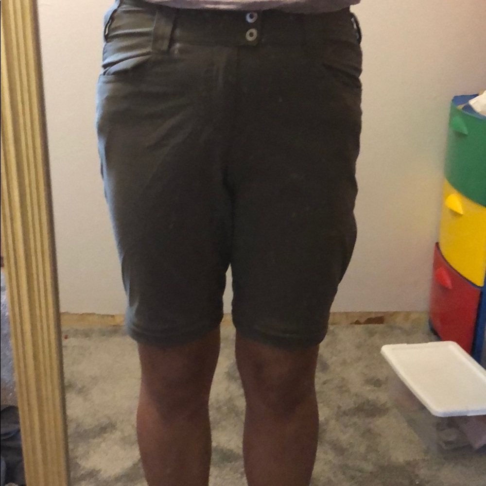 Columbia shorts